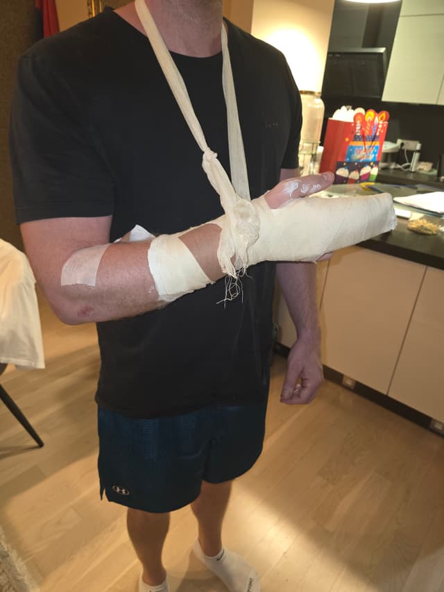 Represija policije - Miloš Kozarski