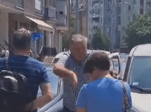 Napad na aktivistkinju Mariju Srdić tokom “16 minuta tišine”  06.06.2025