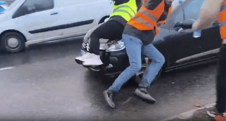 Napad na devojku kolima u Jurija Gagarina 24.1.2025