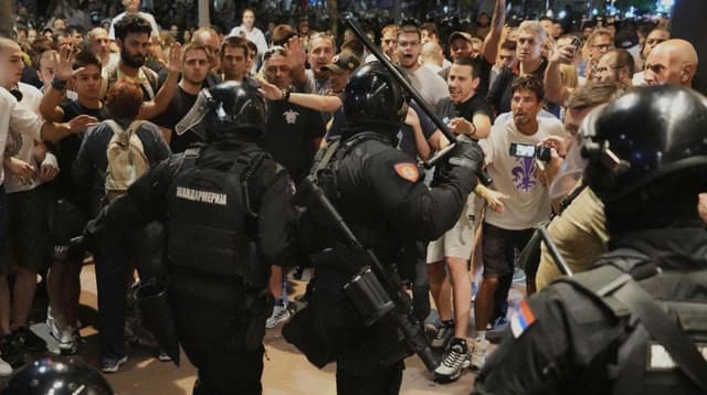 Represija policije - David Slavković